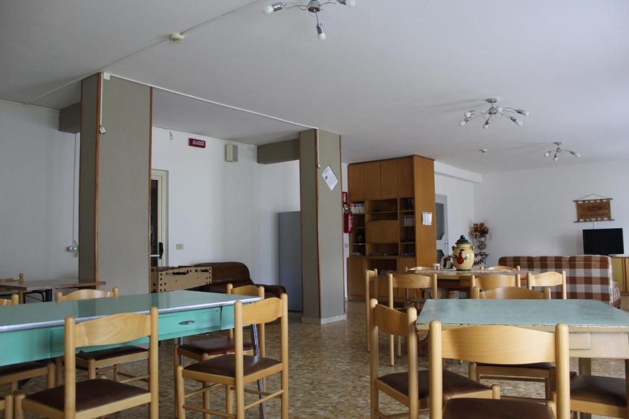 Casa Per Ferie Beatorosaz 호텔 세사나토리니즈 외부 사진
