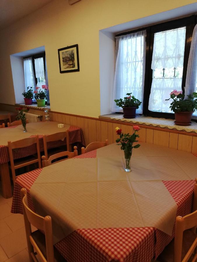 Casa Per Ferie Beatorosaz 호텔 세사나토리니즈 외부 사진